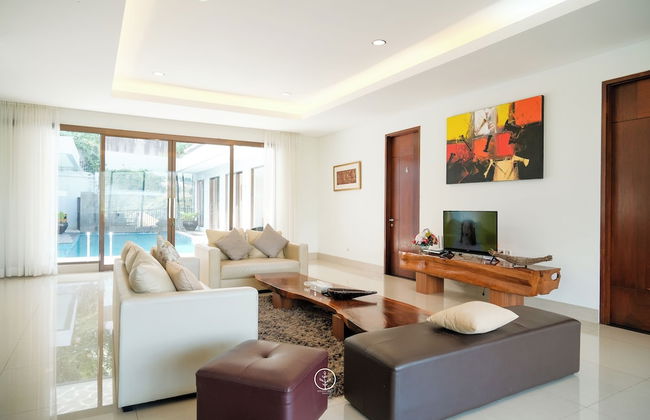 Kirei Mountain View 7BR Villa with a Private Pool - Photo 19