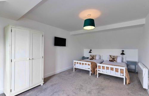 Finest Retreats - The Holt - Photo 14