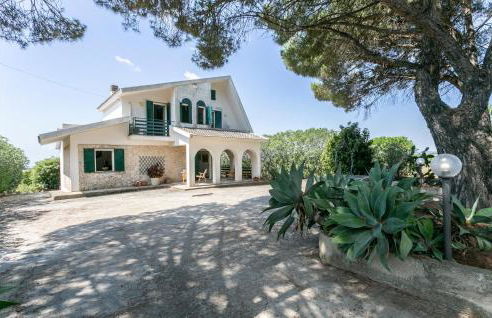 3 Bedroom Cozy Home In Noto - Foto 10