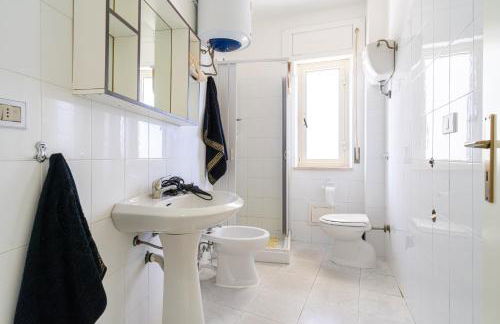 spazioso bicamere fronte mare - Foto 9