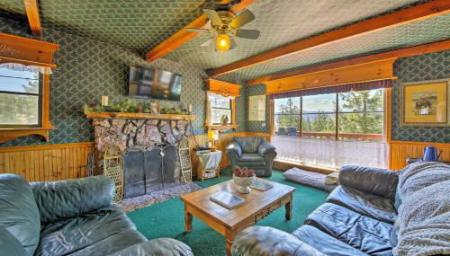 Walk to Lake Cabin with Deck and Views in Fawnskin - Foto 3