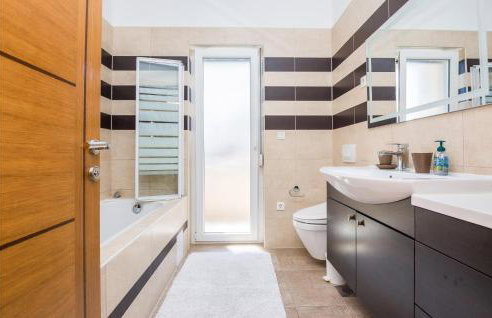 Nice Home In Kozino With Wifi - Photo 44