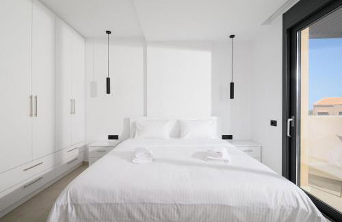 Petrus Luxury Villas in Old Hersonissos - 3 Bedrooms & 3 Bathrooms - Foto 76