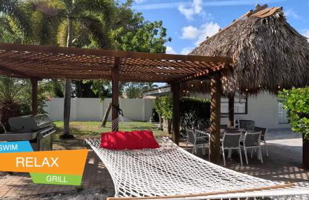 Spacious 4BR 2 5BA Family Retreat Pool Near Beach - Foto 59