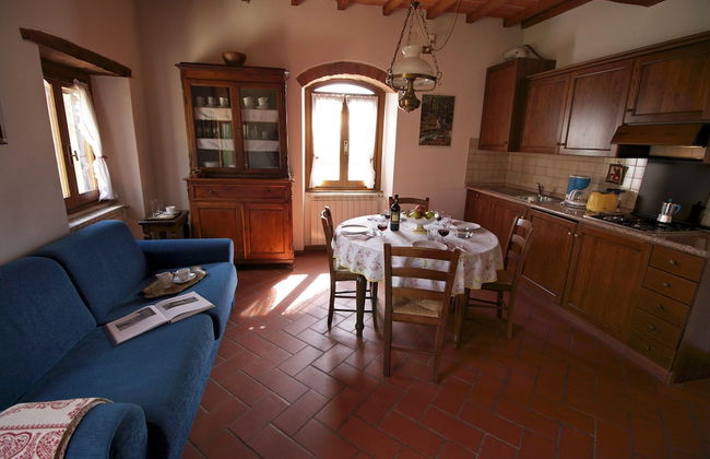 Farmhouse in Poppi With Pool & Valley Views - Foto 27