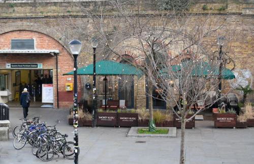 Stylish Peckham Apartment 10 Seconds From Station - Photo 16