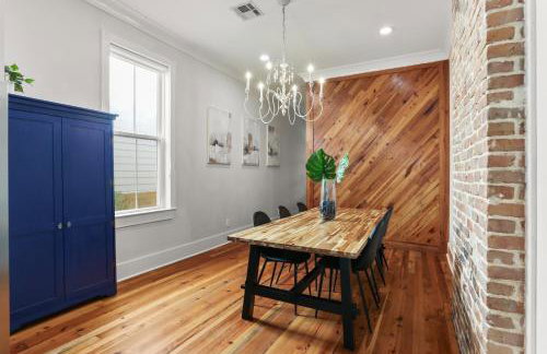 Upscale 3 Bed 2 Bath Private Home in Uptown New Orleans! Close to Magazine Street, Universities, & French Quarter - Photo 20