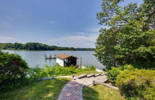 Riverfront Paradise with Hot Tub and Pool in Kinsale! - Foto 25