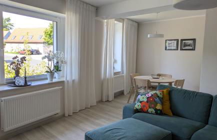 Moderne 3-Zimmer-Ferienwohnung direkt am Saaleradwanderweg - Foto 2