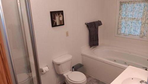 A home away from Home, Near Fort Leonard Wood - Foto 2, towels, Shower