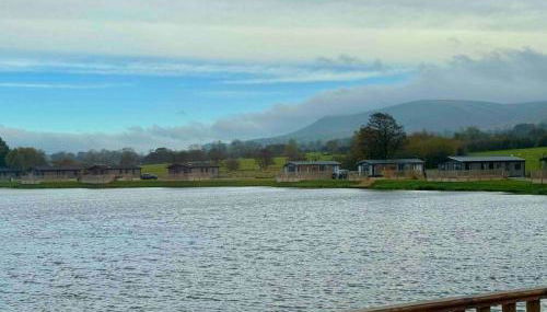 Glenmoor Lodge - Photo 4