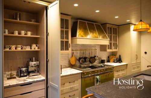 The Writers Retreat - Photo 54