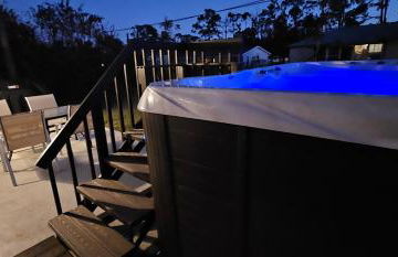 Cozy house with a Heated Swim spa - Foto 33