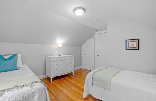 North End Single Family 4 Bed 2 Bath - Foto 44