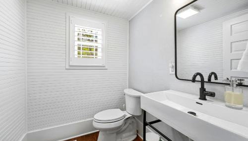 Relax in an upscale, renovated gem - Foto 4