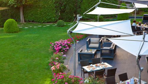 Warwick Reine Astrid - Lyon - Foto 2