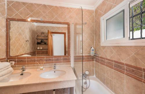 Villa by the beach 5 bedrooms - Foto 12