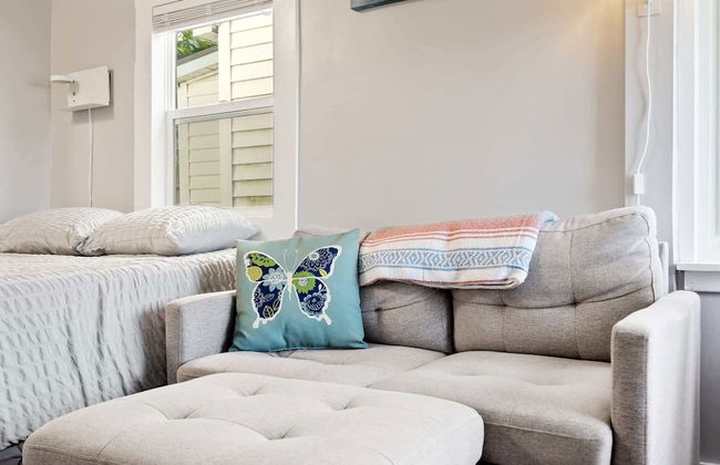 Just Beachy Charming Studio! - Photo 2