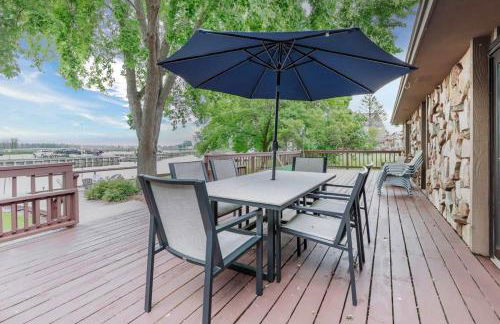 Waterfront Home with Dock Sleeps 8 - Foto 52