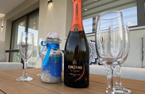 Sea Breeze Sea View Villa - Foto 10