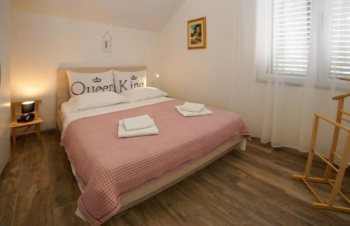 Kaprije apartmani Tina i Ena - Foto 25