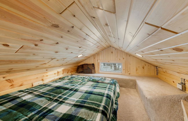 Cozy 3BR Cabin With Hot Tub on Nippersink Creek - Foto 29