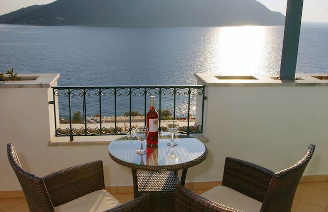 Elena Village - Photo 36