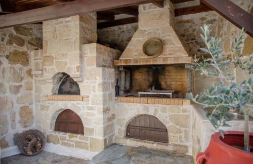 Pyrgou Villa with Shared Swimming pool - Foto 12