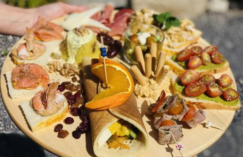 Bernegal Maday, Heated Bathtub Piscina y Jardin by Deihu Experiences - Foto 47