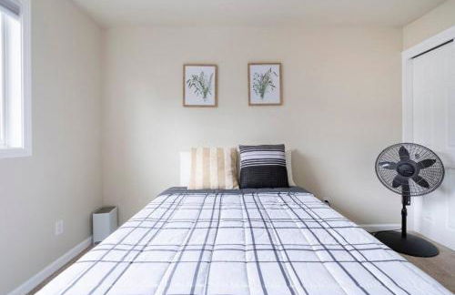 Spacious Kenmore Apartment- King Bed, Queen Bed, Fast Wifi - Foto 13
