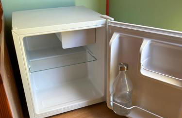 Rosa the Cosy Cabin - Gypsy Wagon - Shepherds Hut, RIVER VIEWS Off-grid eco living - Foto 10