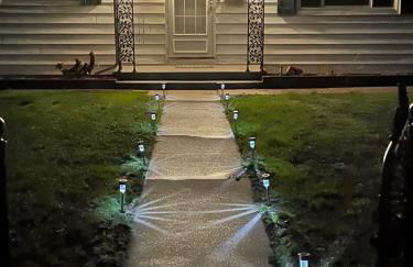 Charming 2-Bedroom House for a Peaceful Getaway - Foto 4