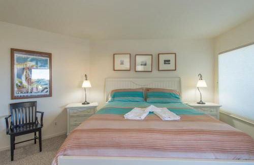 Knot-a-Care! Hot Tub!! Walk to Beach!! BBQ! Fast WiFi!! - Photo 22