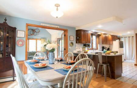 Bring your pups to Chatham Direct access to the Cape Cod Rail Trail - Foto 14