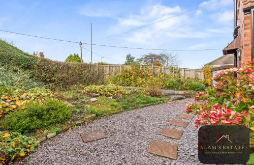 Spacious 4 Bedroom Leeds House - Ideal for Family and Contractors - Free WIFI and Free Parking - Foto 5