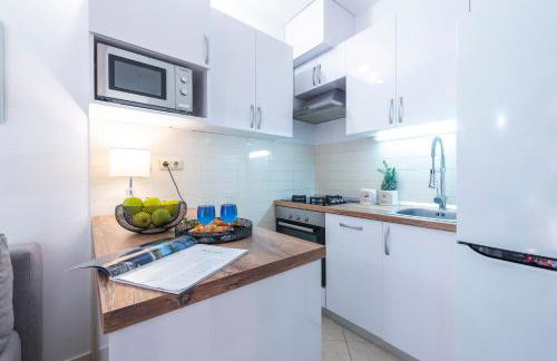 Niko's Charming Apartment with FREE parking - Foto 15