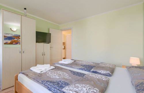 Modernes Apartment mit Panoramablick, Pool - inmitten von historischem Zentrum - Photo 29