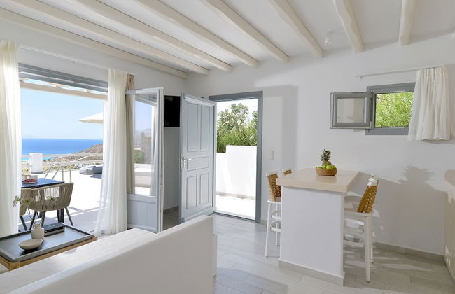 Mythology Naxos Villas & Suites - Photo 40