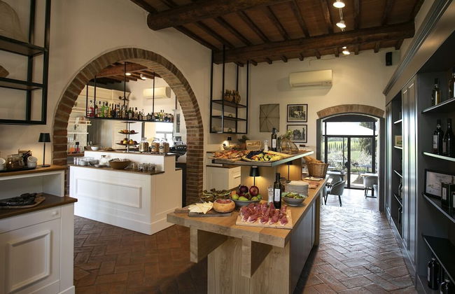 Mormoraia - Photo 74