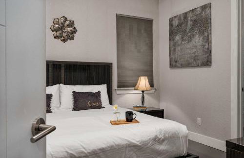 Luxury 6BR Villa w Pool & Cinema 4mi to Disney - Foto 32