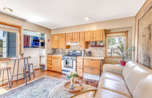 Quaint Carmel - Bungalow Close to Beach - Photo 16