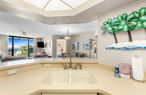 East-End PCB Condo with Gulf Views & Beach Access - Foto 14