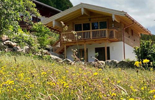 Chalet BERGSUCHT in Ruhpolding Bayern, Traumlage am sonnigen Südhang, kostenlose Parkplätze, schnelles WLAN, ruhige Sackgasse, NETFLIX inklusive - Foto 3