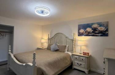 Newly Renovated Lakefront with Dock - Foto 23