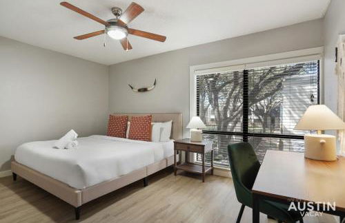 Adorable N Lamar Living, Pool and Comfort for All - Foto 21