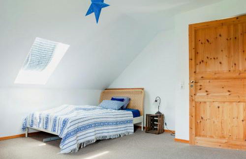 Idyllic Home Between Fields And Elbe Dyke - Photo 15