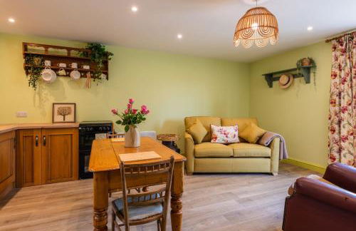 Tredodridge Barn Retreat - Photo 13