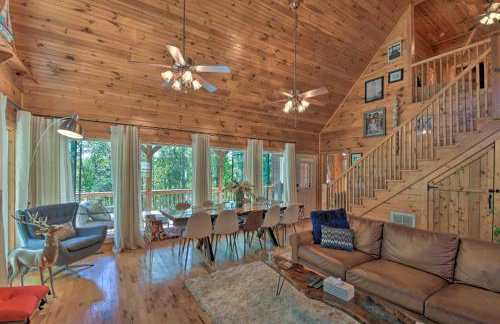 Lovely Lake Hartwell Retreat Dock, Deck and Grill! - Foto 10