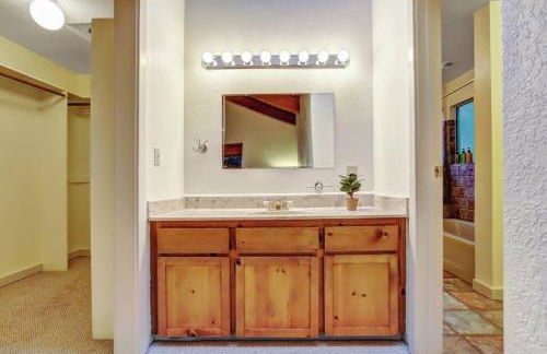 Picturesque Cabin Hot Tub - Foto 28