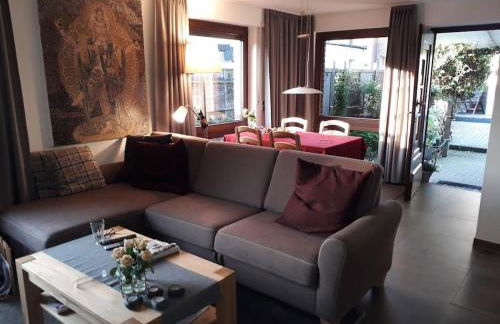 Gemütliches Häuschen mit Garten - Foto 1